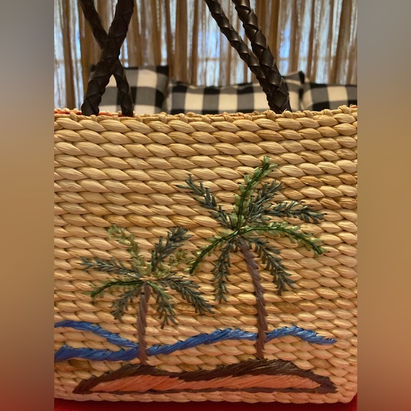 🌴🏝️🌴 Gorgeous Embellished Embroidered Summer Straw Tote - Picture 2 of 9
